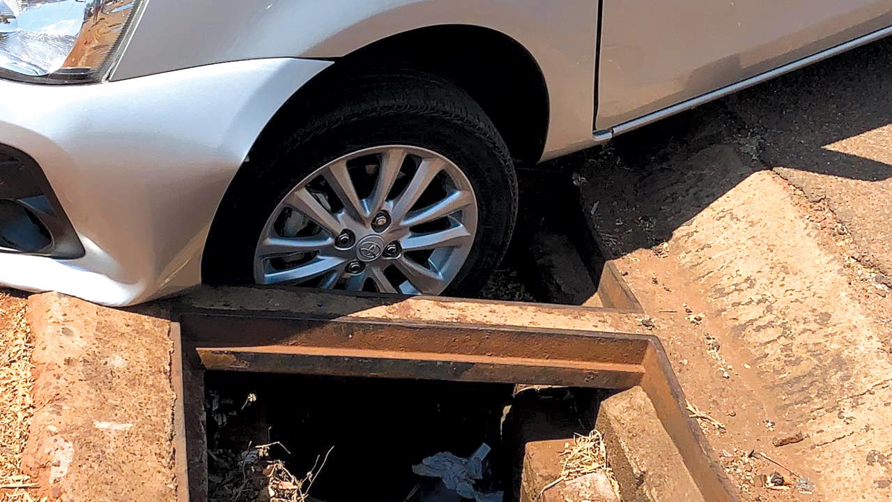 The perilous uncovered drain on Watson Street
[Letter to the Editor] 