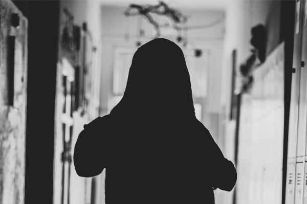 Alleged child molester remains behind bars