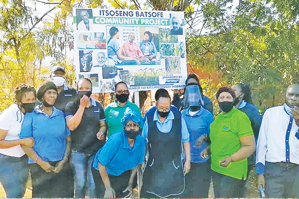 Community Centre
gets a helping hand
