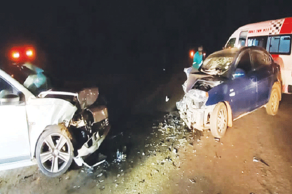 Head-on collision on Brits
Rd