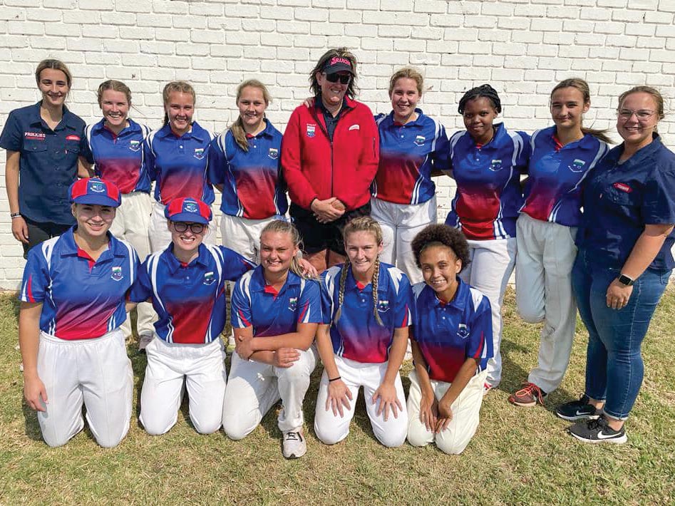 HFM onder-19 dogters krieketspan het die wedstryd regdeur die pale getrek!