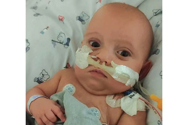 Little Ricus needs your help!