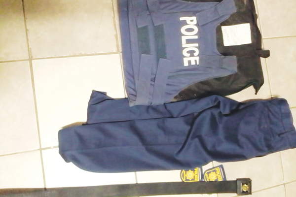 Police impersonators arrested  