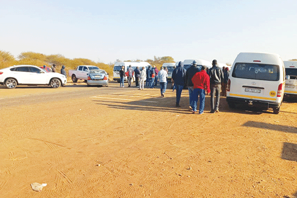 Taxi wars frustrate mineworkers