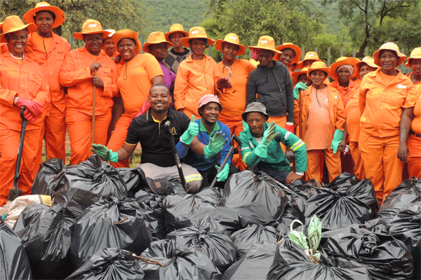 Thumbs up to a cleaner town!