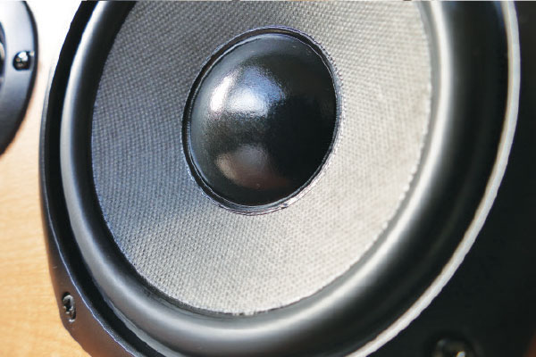 Turn down the music!

[Letter to the editor]