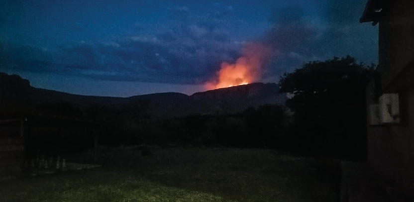 Marakele mountain fire contained as park keeps watch